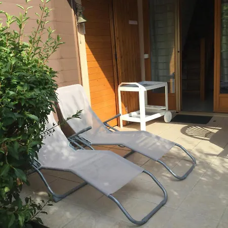 Holiday home Mazet Tournesol Aux Portes Du Verdon Saint-Martin-de-Bromes